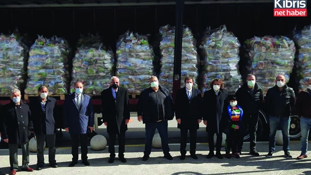 İş insanları Halil ve Hüsnü Falyalı 10 bin gıda yardım paketi bağışladı