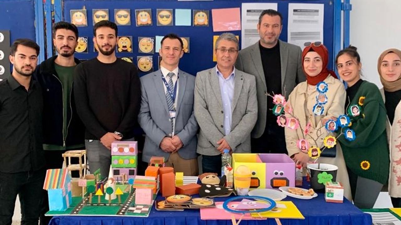 LAÜ’de “Fark Yaratan Eğitimciler Sergisi” düzenlendi