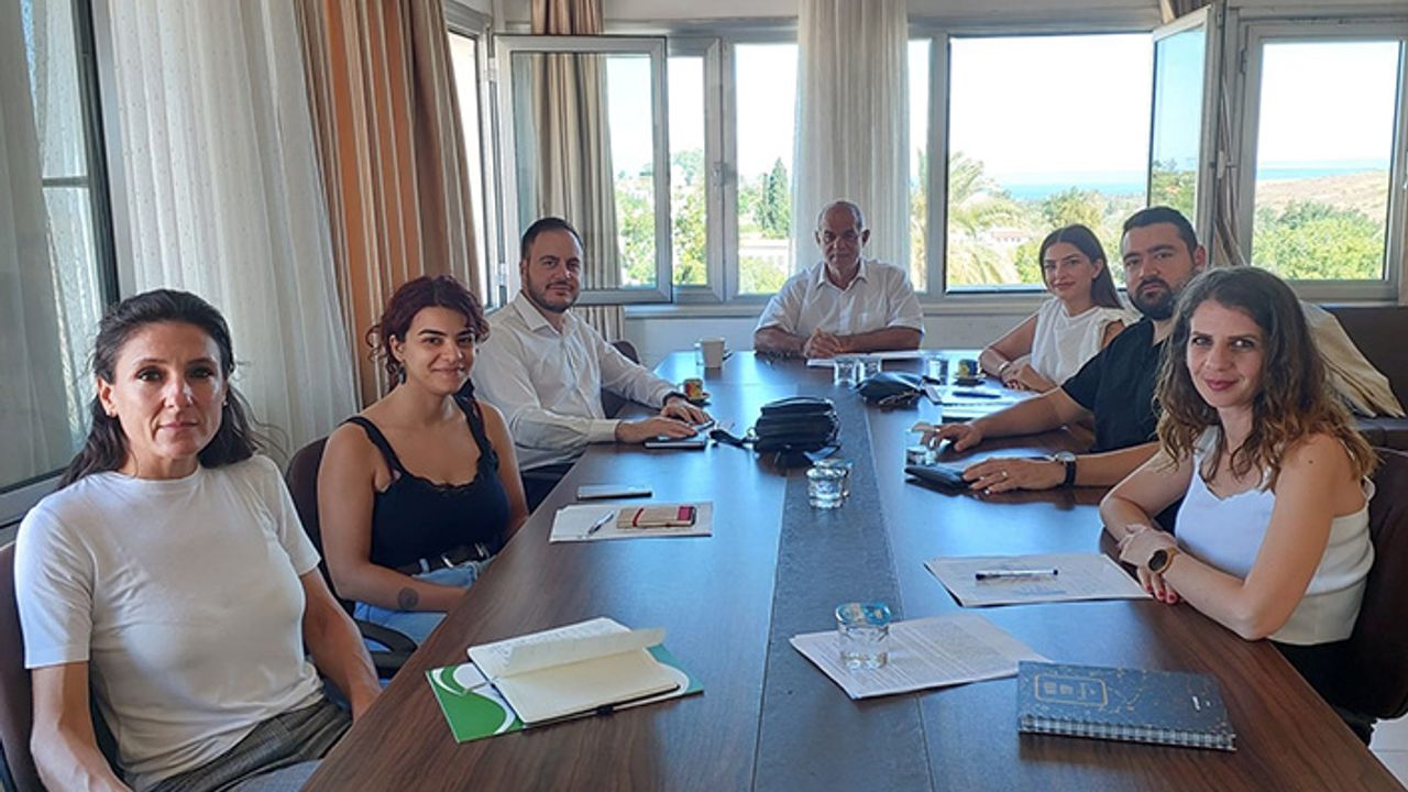 Çevre örgütleri ve Lefke Belediyesi çöp yangınlarını azaltmak için bir araya geldi