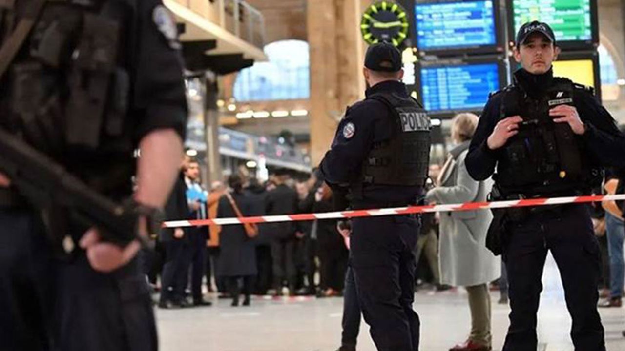 Fransa'da 6 havalimanı tahliye edildi