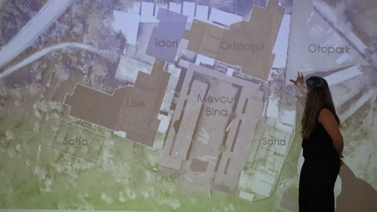 Lefke Gazi Lisesi'nin yeni binasıyla ilgili bilgilendirme toplantısı yapıldı