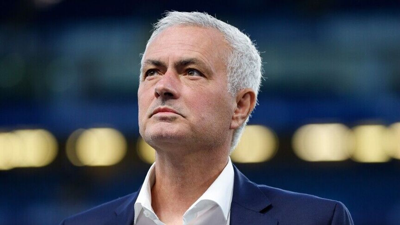 Real Madrid, teknik direktör Mourinho ile sözleşme imzaladı