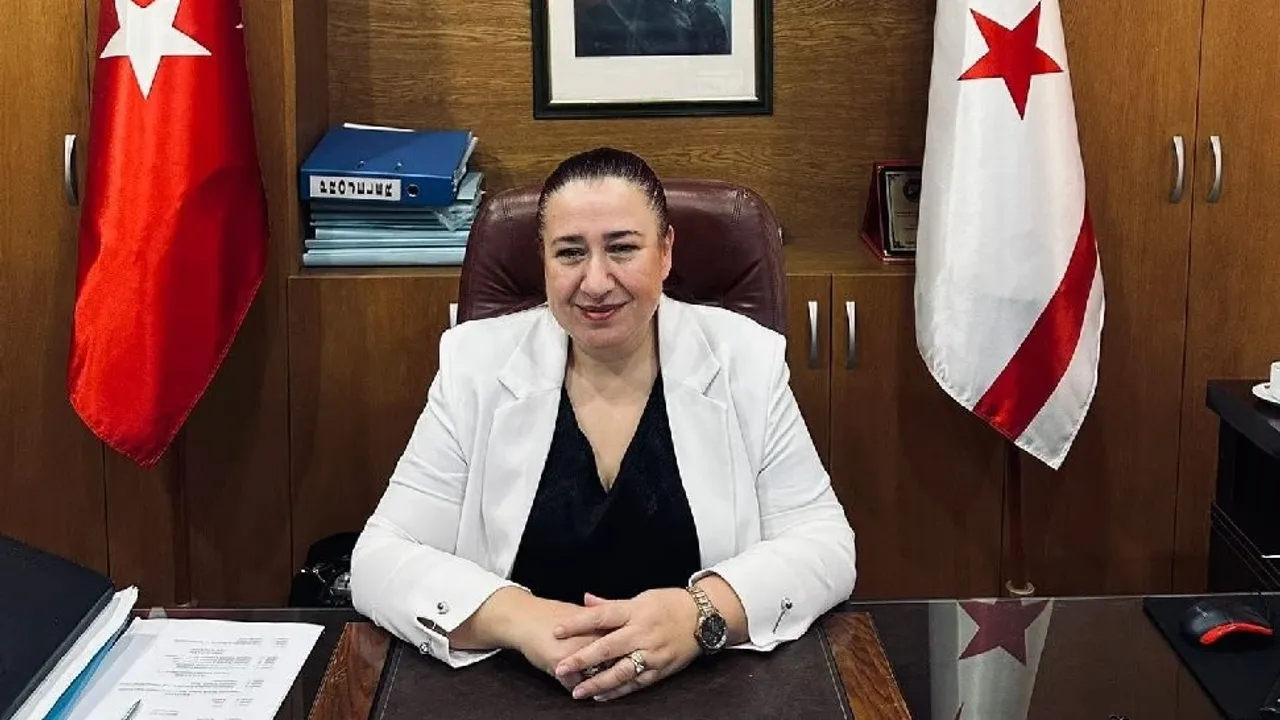 Ecevit'ten karne gününde velilere önemli mesaj: Eleştirmek yerine rehberlik edin