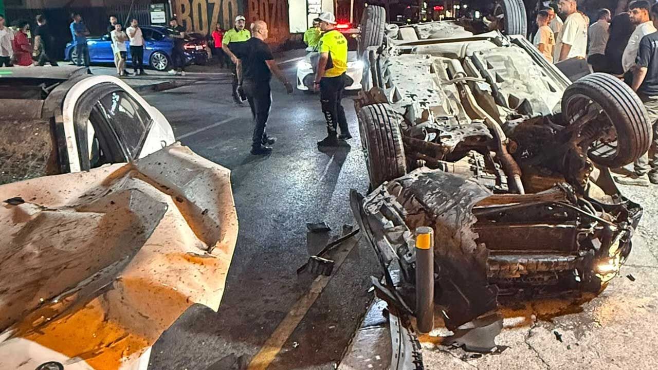 Alkollü sürücünün neden olduğu zincirleme kazada 2 kişi yaralandı