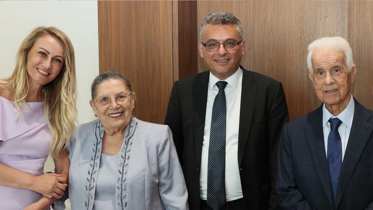 Cumhurbaşkanı Tufan Erhürman ve eşi, Derviş Eroğlu ve eşiyle görüştü