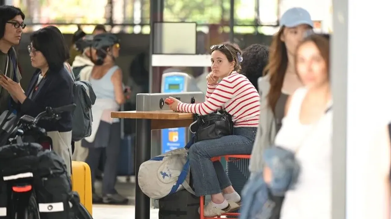 Fransa'da fırtına nedeniyle yaklaşık 20 bin hanede elektrik kesintisi sürüyor