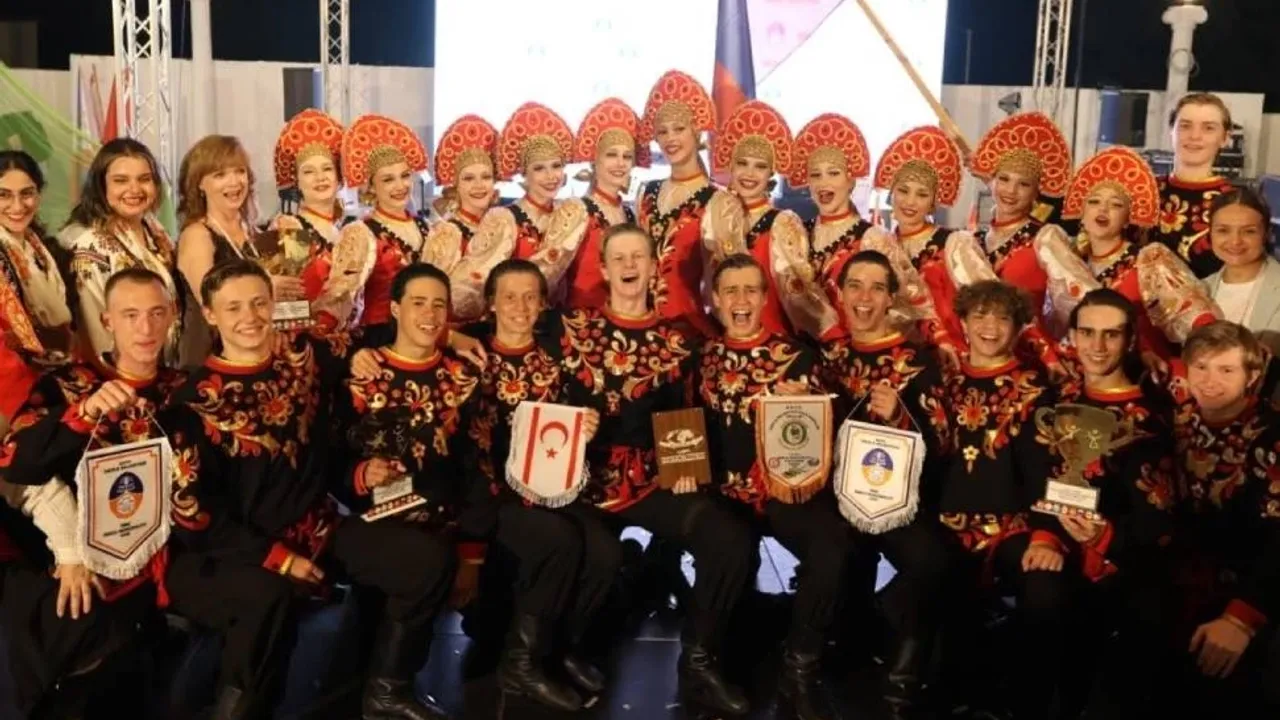 İskele Belediyesi 29. Uluslararası Halk Dansları Festivali Gala Gecesi ile sona erdi