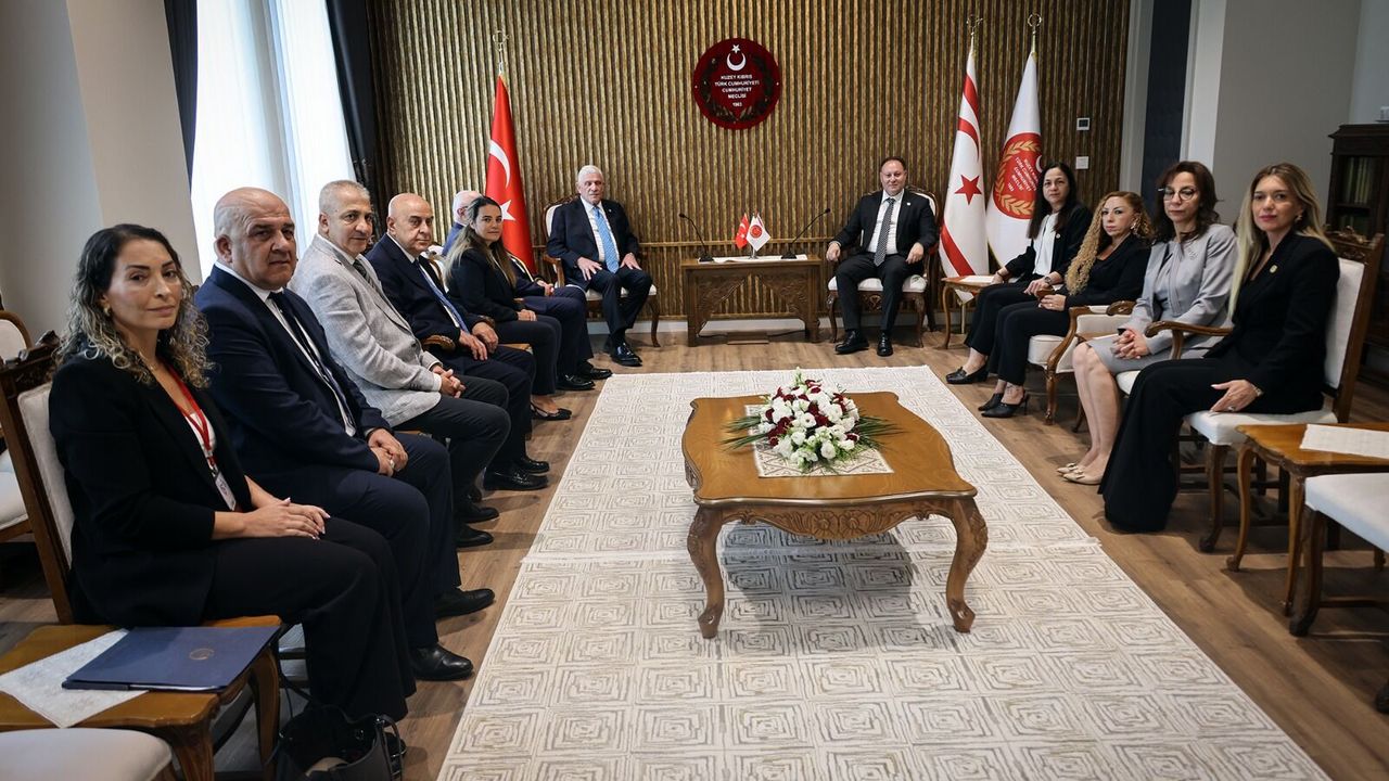 Öztürkler: Türkiye ile sarsılmaz kardeşlik bağlarımız var