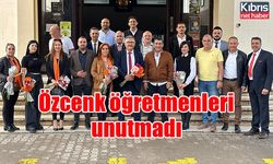 Özcenk öğretmenleri unutmadı