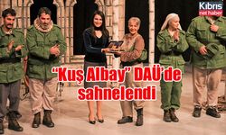 “Kuş Albay” DAÜ’de sahnelendi