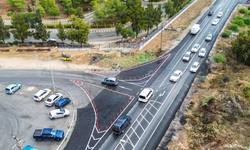 Gazimağusa Belediyesi, trafik akışını rahatlatmak için yol düzenlemeleri yaptı