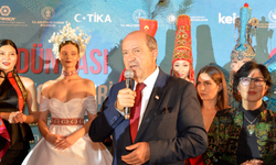 Cumhurbaşkanı Ersin Tatar ve eşi Sibel Tatar, 7. TÜRKSOY Etno-Moda buluşmasına katıldı