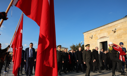 Büyük Önder Atatürk için Anıtkabir'de devlet töreni düzenlendi