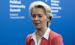 Von der Leyen, AB Komisyonunun yeni üyelerini tanıttı, gelecek döneme dair mesajlar verdi