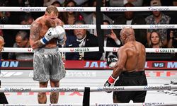 Jake Paul, ağır sıklet boks müsabakasında Mike Tyson'ı mağlup etti