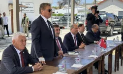 Cevdet Yılmaz ve devlet protokolü Güzelyurt Kitap Evi’nde