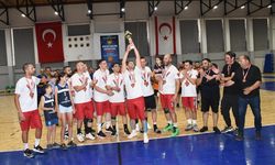 6’ncı Polis Basketbol Turnuvası’nın şampiyonu Lefkoşa Polis Müdürlüğü Takımı!