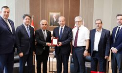 Cumhurbaşkanı Tatar, narenciye ihracatçılarını kabul etti