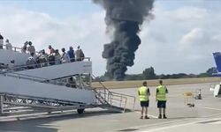 Londra Southend Havalimanı'nda dün düşen küçük uçakta bulunan 4 kişinin öldüğü açıklandı