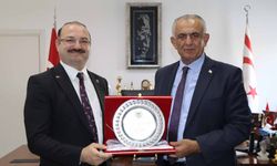 Çavuşoğlu, Erzurum Atatürk Üniversitesi Rektörü Hacımüftüoğlu’nu kabul etti