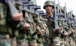 Çok sayıda Kıbrıslı Rum, profesyonel askeri eğitim almak için özel şirketlere ödeme yapıyor