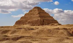 Piramitlerin yapımıyla ilgili 4 bin 500 yıllık sır çözülüyor: Hidrolik sistem kanıtı