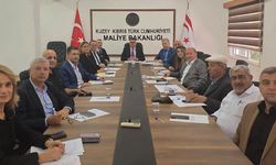 Maliye Bakanı Dr. Özdemir Berova, Ekonomik Örgütleri kabul etti