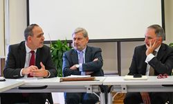 Harmancı AB'nin Özel Kıbrıs Temsilcisi Hahn ve Lefkoşa Rum Belediye Başkanı Prountzos ile görüştü