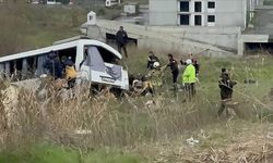 Türkiye'den acı haber... Esenyurt'ta servis midibüsünün devrilmesi sonucu 4 kişi öldü