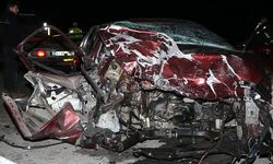 Türkiye'den üzen haber... Polisten kaçarak ters yöne giren araç faciaya yol açtı: 5 ölü