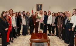 Nilden Bektaş Erhürman, GİKAD başkanı ve beraberindeki heyetle görüştü