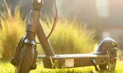 Gazimağusa’da elektrikli scooter hırsızlığı: 19 Yaşındaki kız tutuklandı