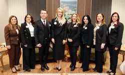 Nilden Bektaş Erhürman, Bahar Esintileri Sanat Derneği heyetiyle bir araya geldi