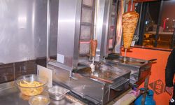 Gazimağusa’da Gece Denetimi: 3 İşletmeye Ceza, 3 İşletmede Tarihi Geçmiş Ürün Tespiti