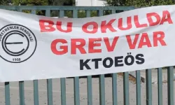 KTOEÖS Lefkoşa'daki okullarda grev yapıyor