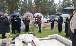 Dr. Burhan Nalbantoğlu, ölümünün 46’ncı yıl dönümünde kabri başında anıldı