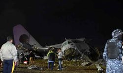 Para taşıyan askeri uçak düştü