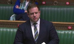 İngiltere’den Kıbrıs Mesajı: Müzakereler Liderlere Bağlı