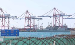 Yunan F-16’ları Baf’taki üsse döndü, iki fırkateyn Limasol Limanı’nda