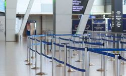 İsrail'in Ben Gurion Havalimanı bir paketten çıkan zehirli duman nedeniyle tahliye edildi