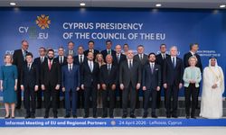 Von der Leyen: Kıbrıs’ta Orta Doğu ortaklarımızla güçlü dayanışmamızı yeniden teyit ediyoruz