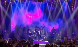 Mahsun Kırmızıgül’den, Merit Royal Diamond’da müzik ziyafeti