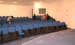 Gönyeli-Alayköy Belediyesi Konferans Salonu yenileniyor