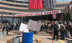 CHP Genel Merkezi'nde tahliye gerginliği