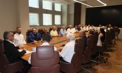 Erhürman, sendika temsilcileriyle görüştü