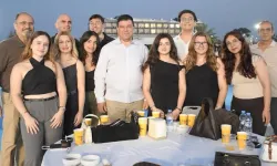 DAÜ'de 800 öğrenci başarılarını aynı sahnede kutladı