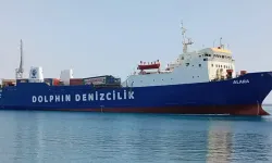Mersin Limanı’nda aylardır bekleyen araç ve yükler Kıbrıs’taki sahiplerini mağdur ediyor