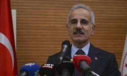 Uraloğlu: 19 yolcu için arama kurtarma çalışmaları devam ediyor