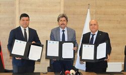 https://www.gundemkibris.com/dau-buu-ve-usiged-arasinda-stratejik-is-birligi-protokolu-imzalandi
