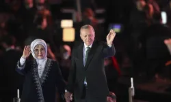 Erdoğan: Çeyrek asrı devirmenin gururunu yaşıyoruz